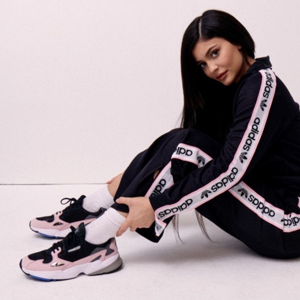 Adidas Falcon